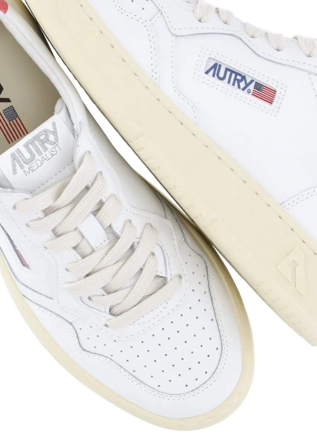 Sneakers Medalist Low